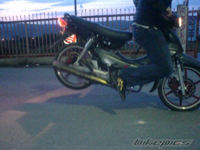Photo 1379642