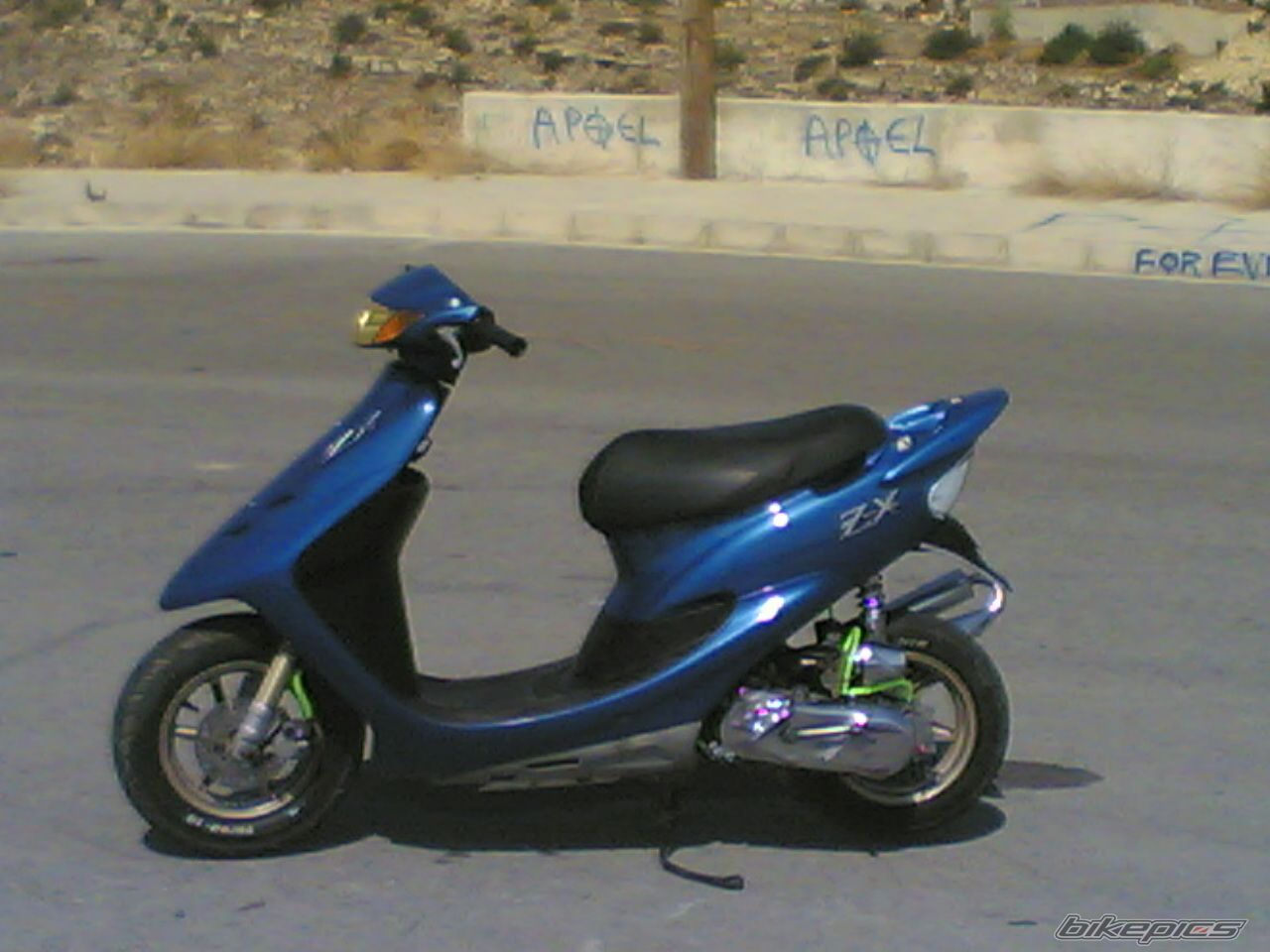 Photo 1379744