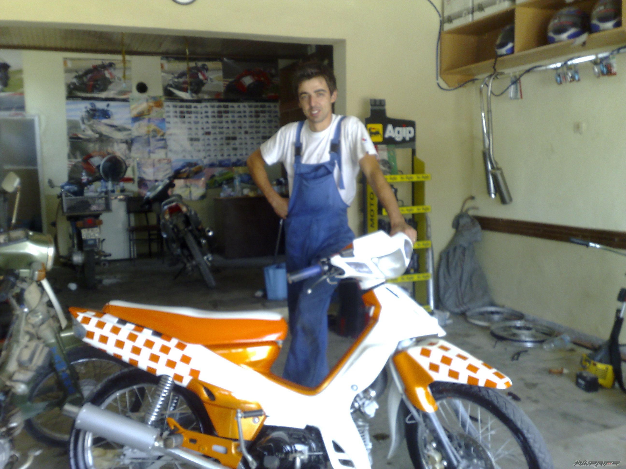Photo 1379750