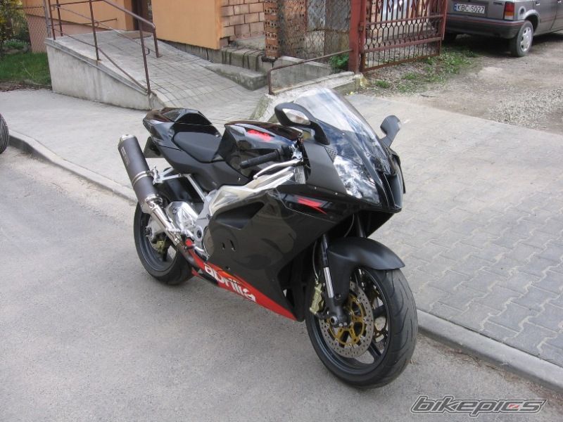 Photo 1379768