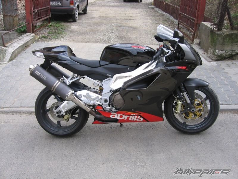 Photo 1379769