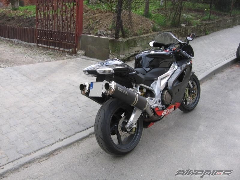 Photo 1379770