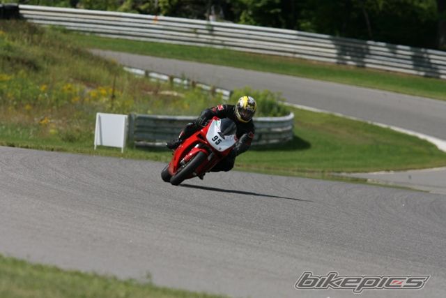 Photo 1379911