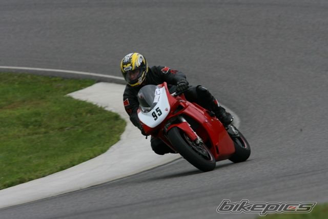 Photo 1379935