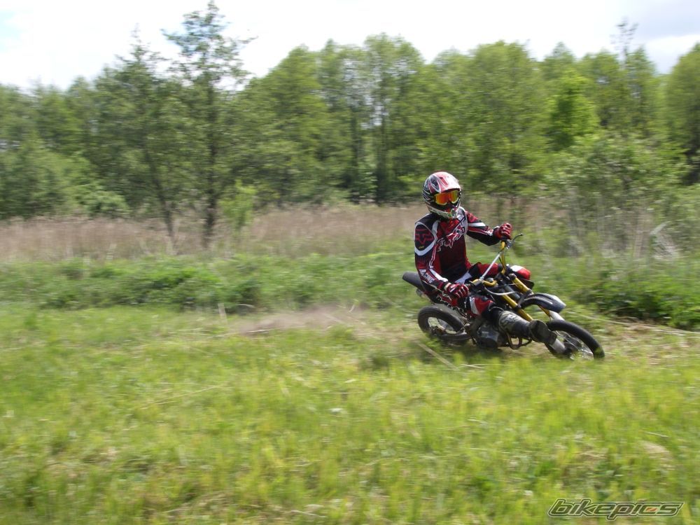 Photo 1380123