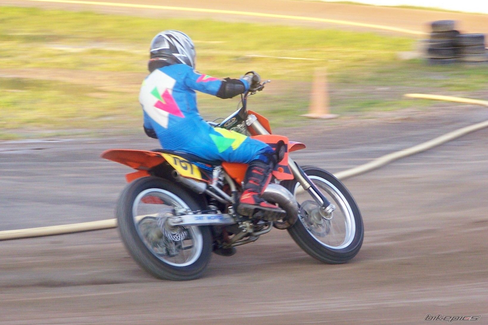Photo 1380201