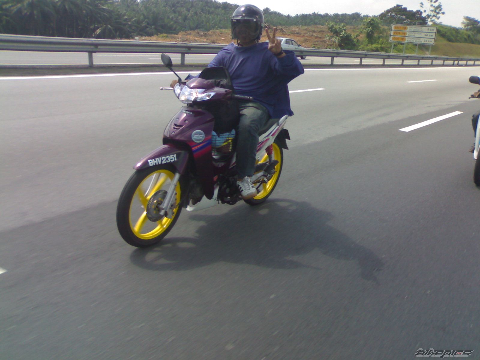 Bike Photo 1380306