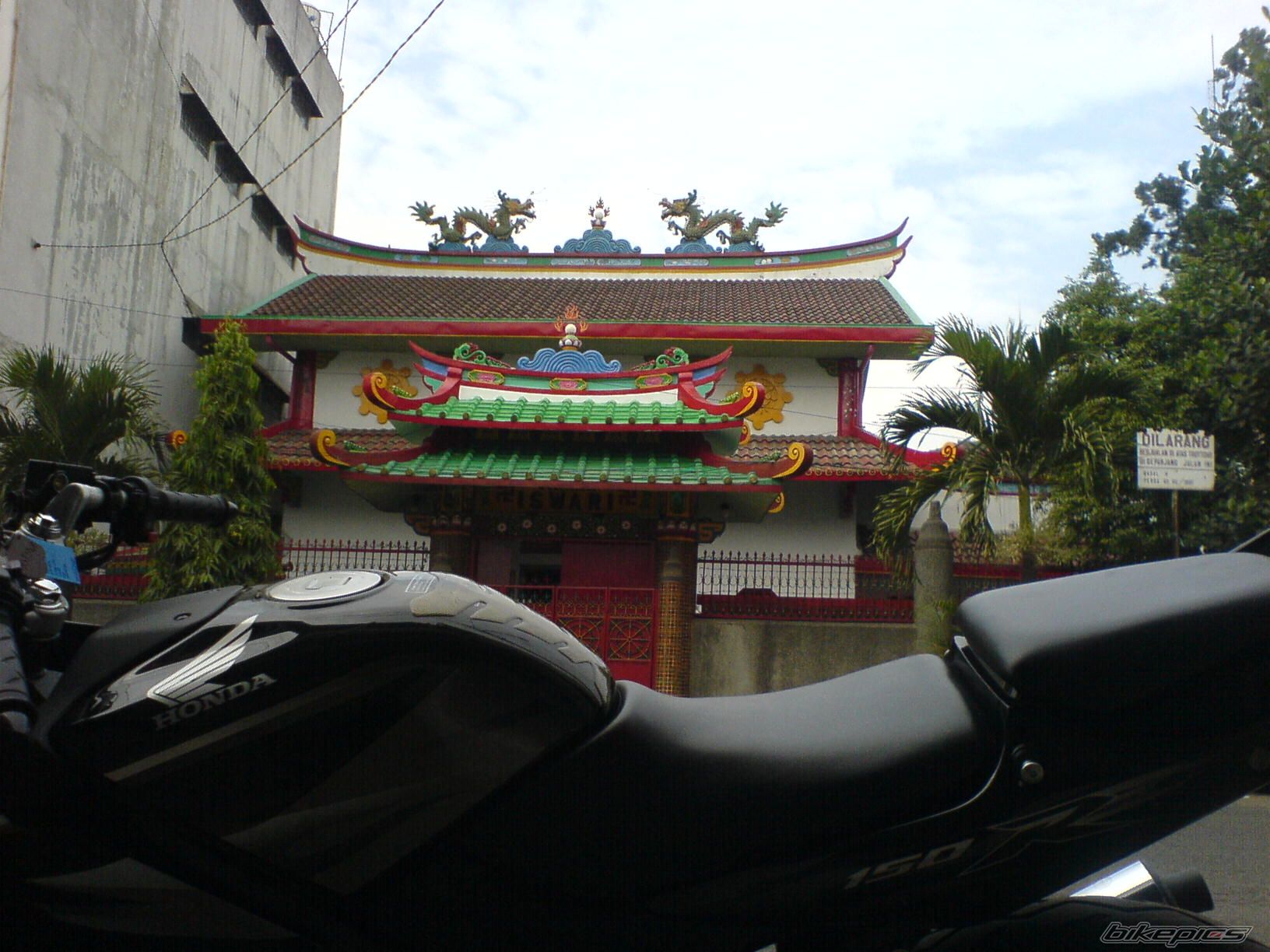 Photo 1380356
