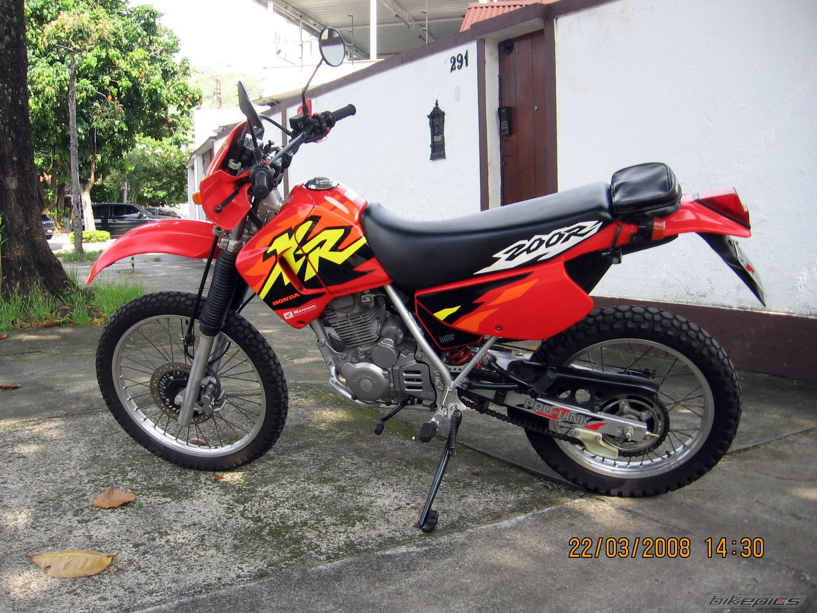 Photo 1380363