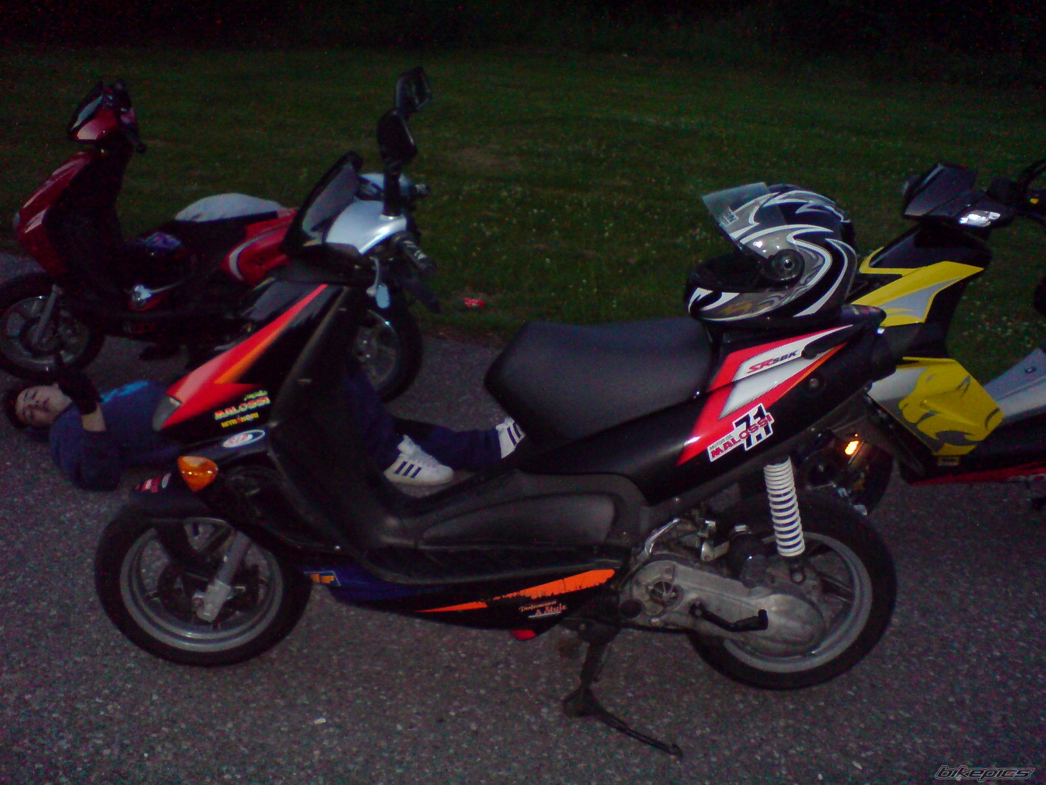 Photo 1380402