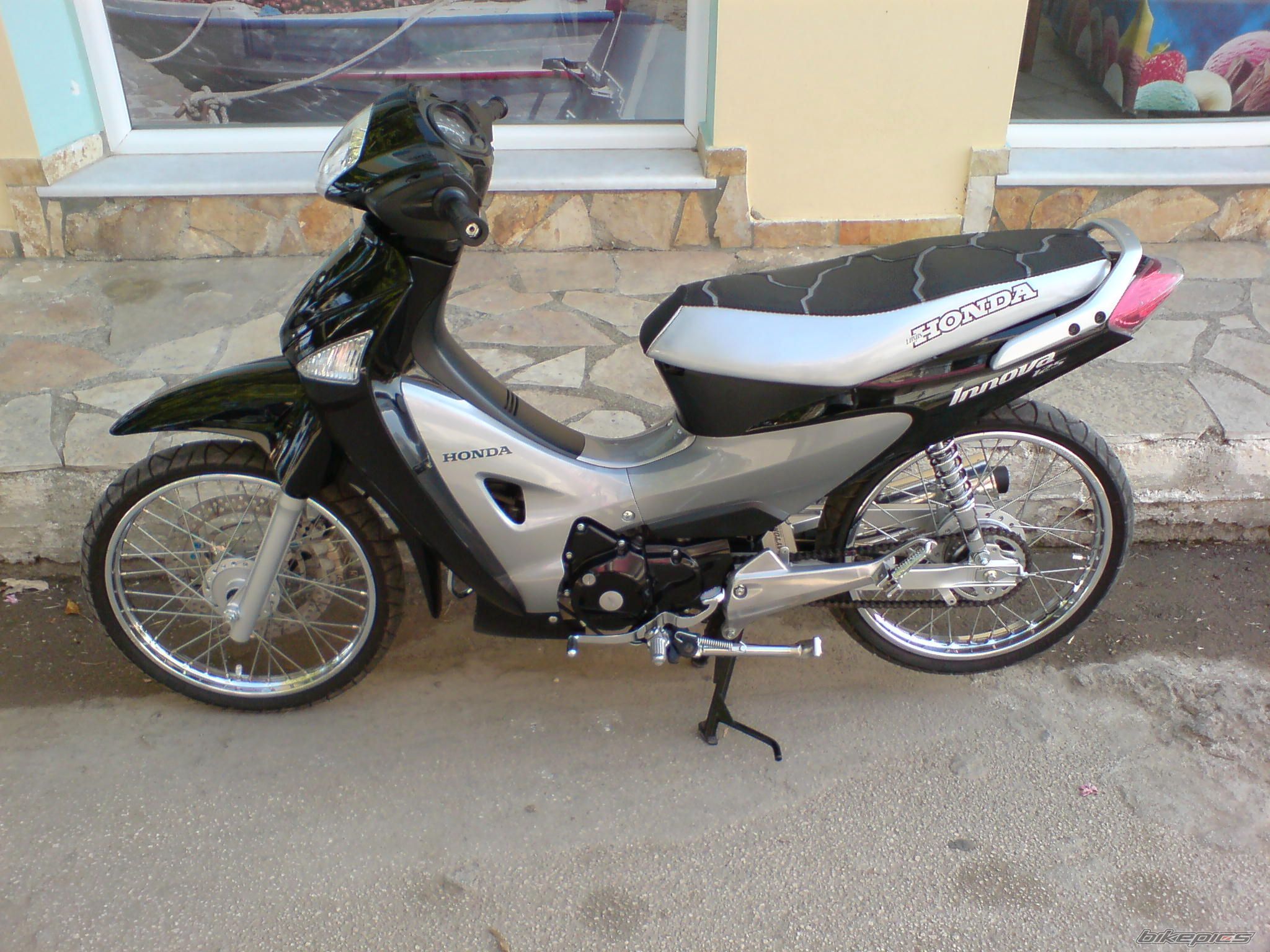 Bike Photo 1380489