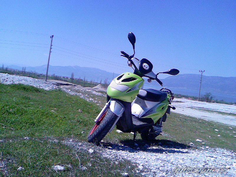 Photo 1380809