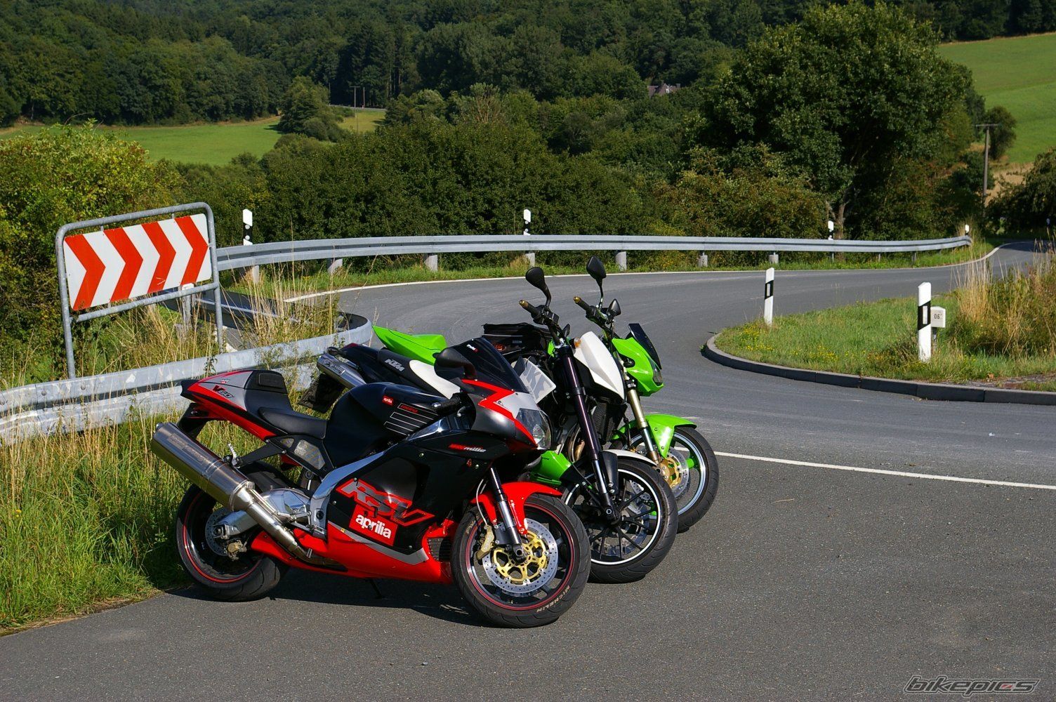 Bike Photo 1380858