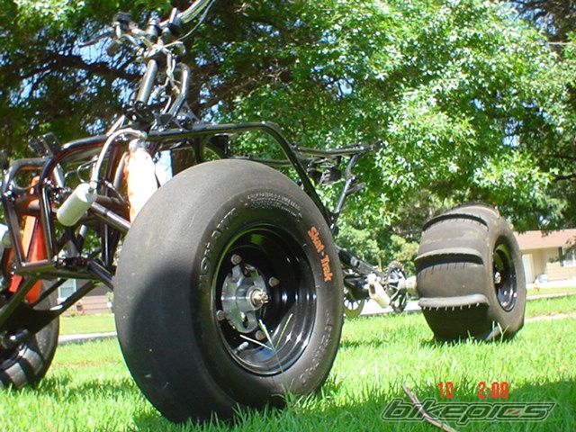 Photo 1380998