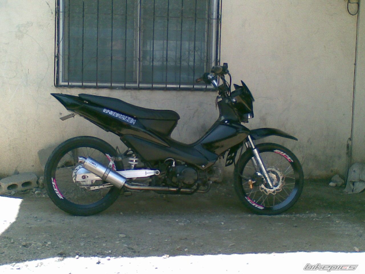 Photo 1381268