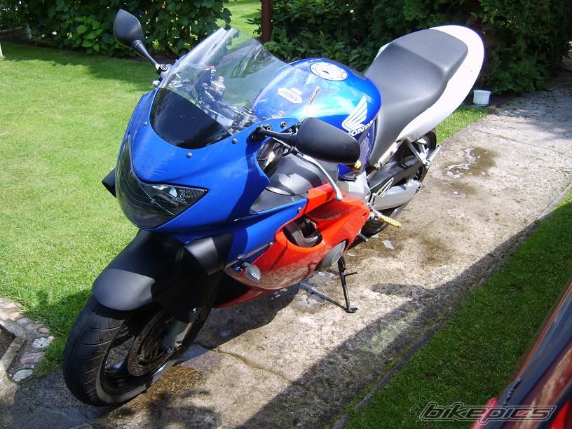 Photo 1381324