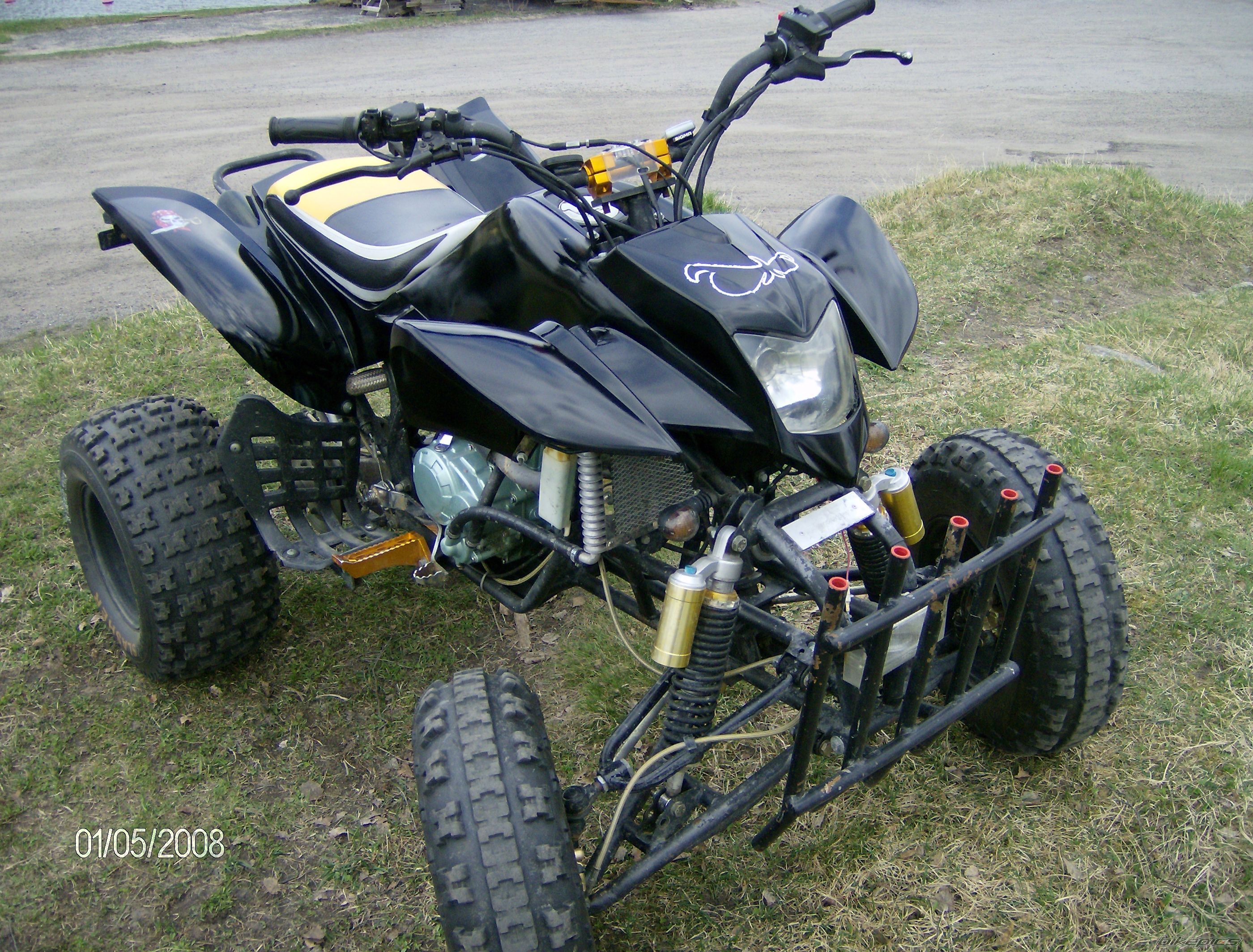 Photo 1381346