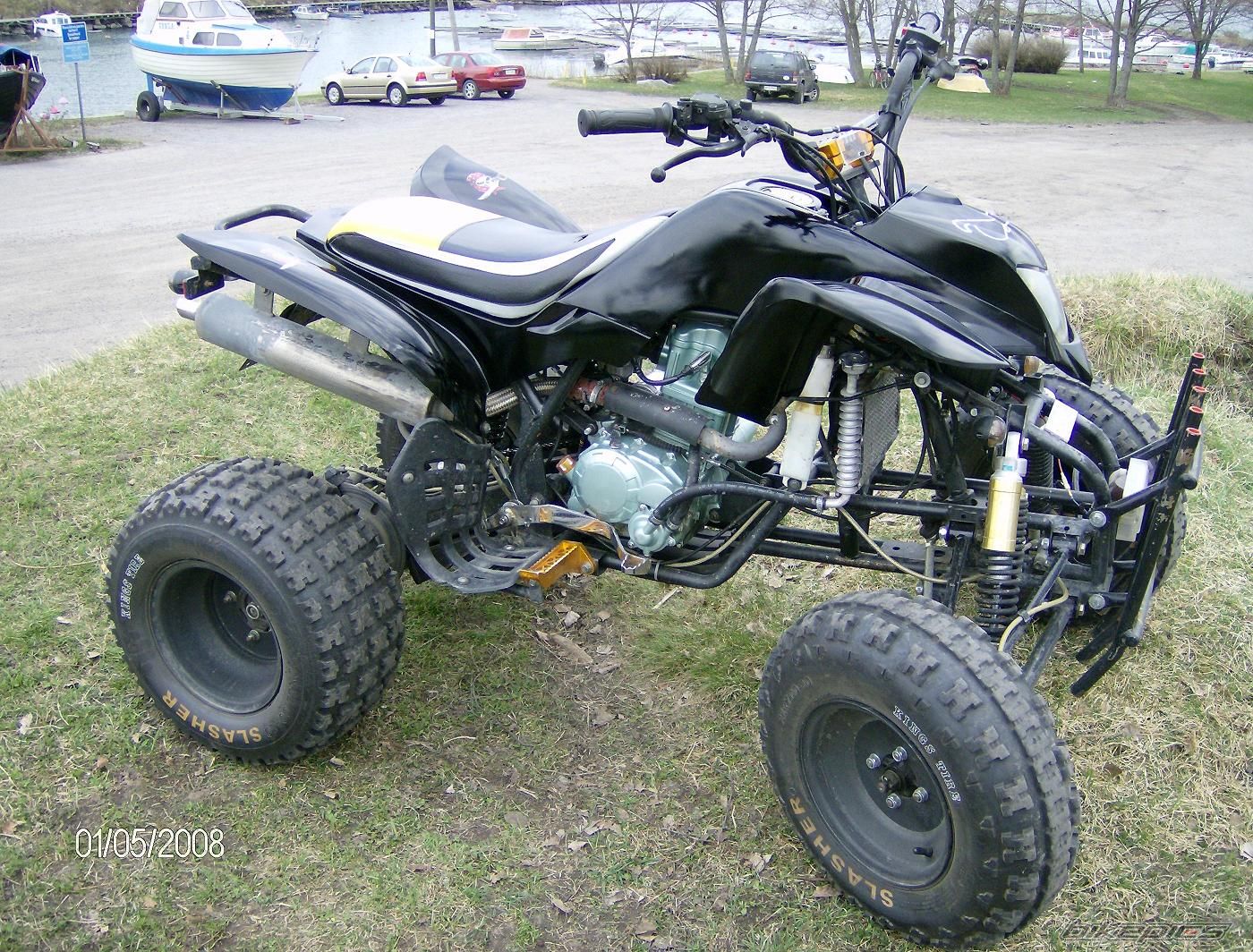 Photo 1381349