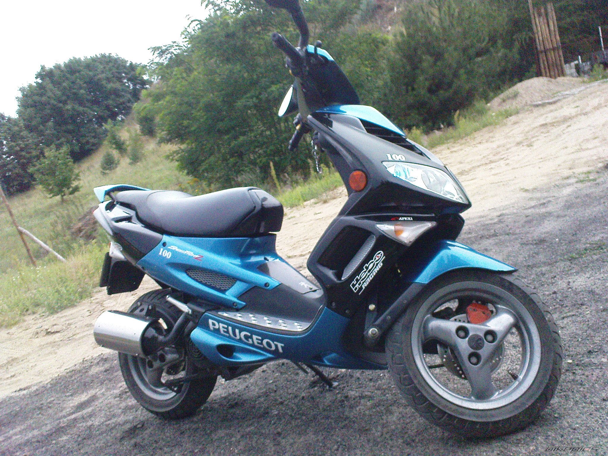 Photo 1381443