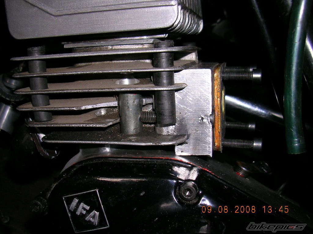Photo 1381463