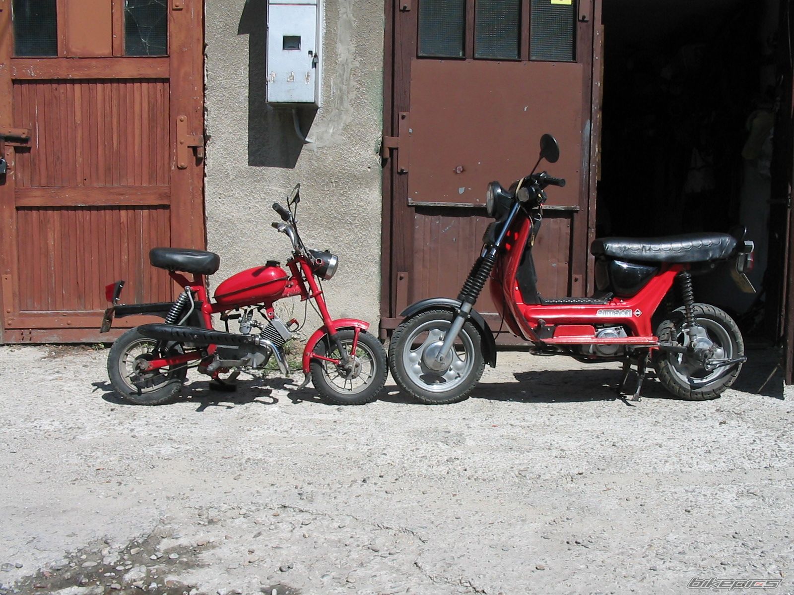 Photo 1381472