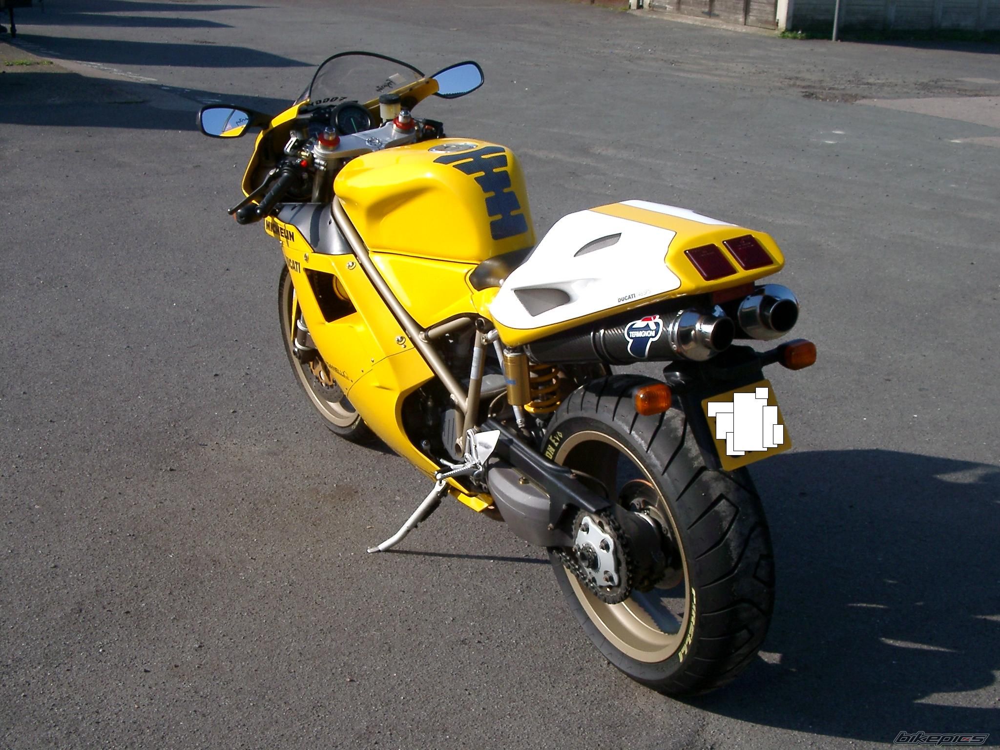 Photo 1381491