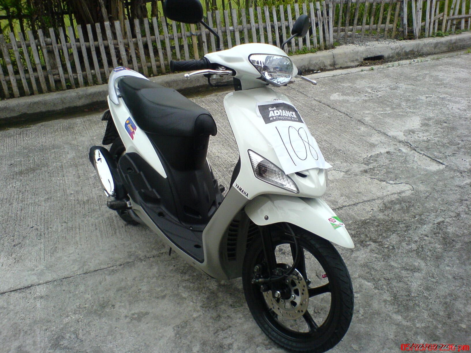 Photo 1381565