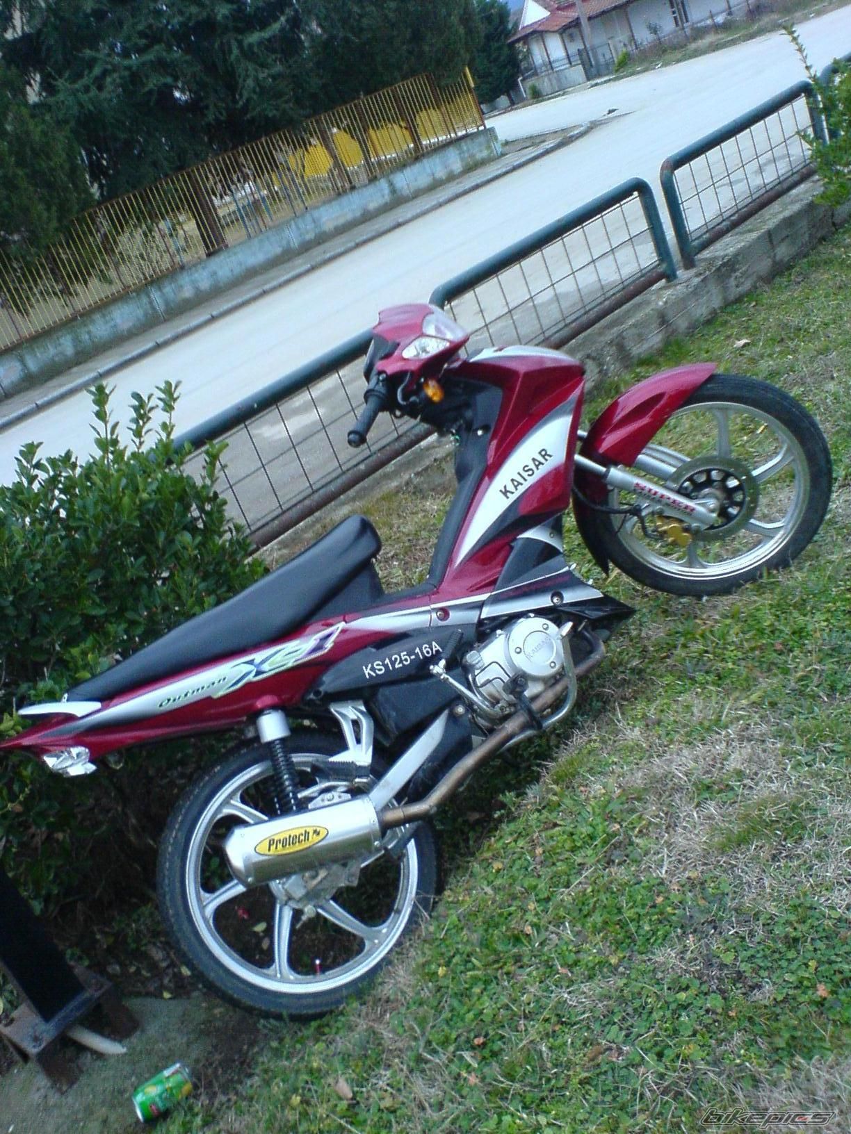 Photo 1381602