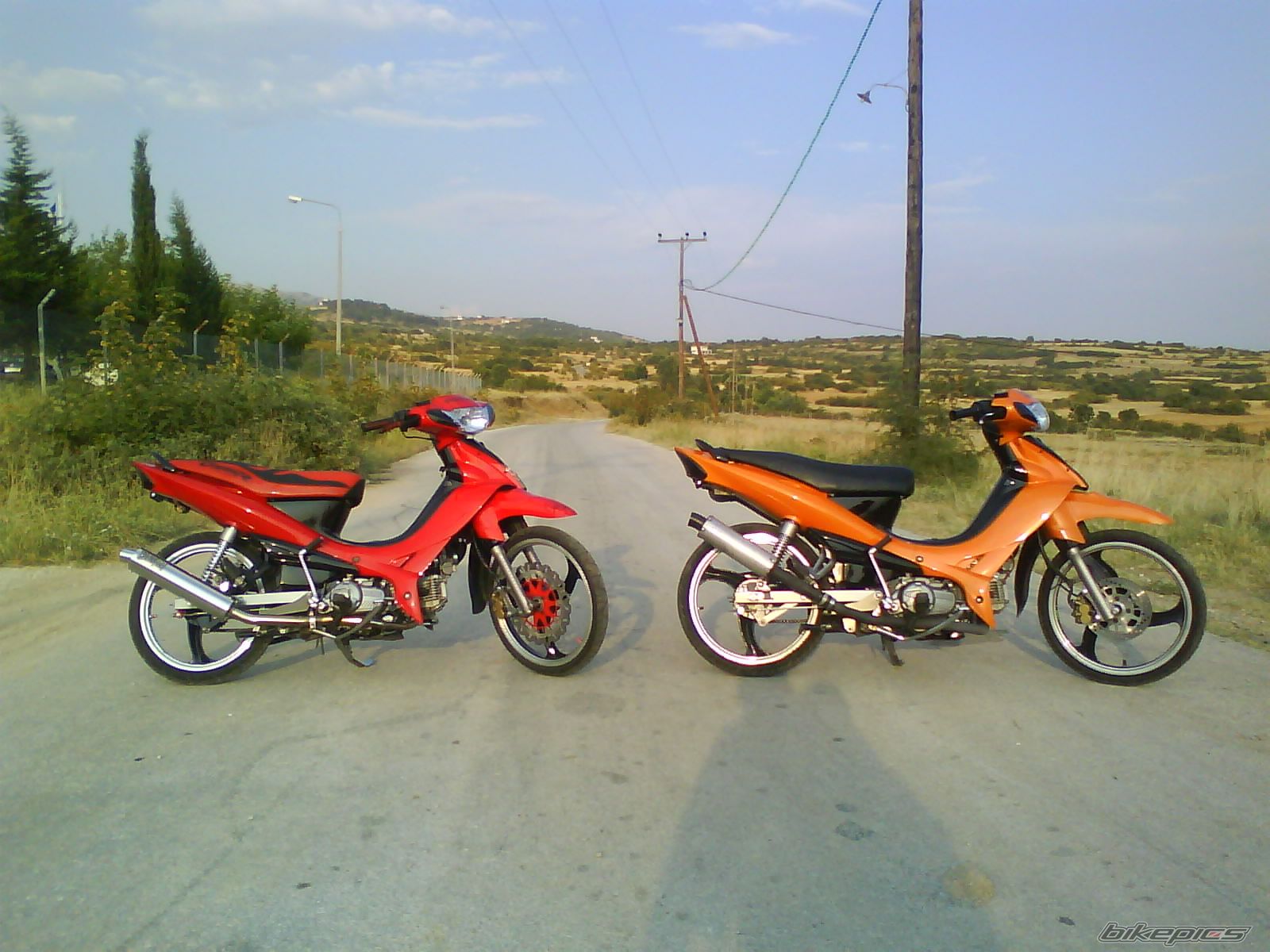 Photo 1381604