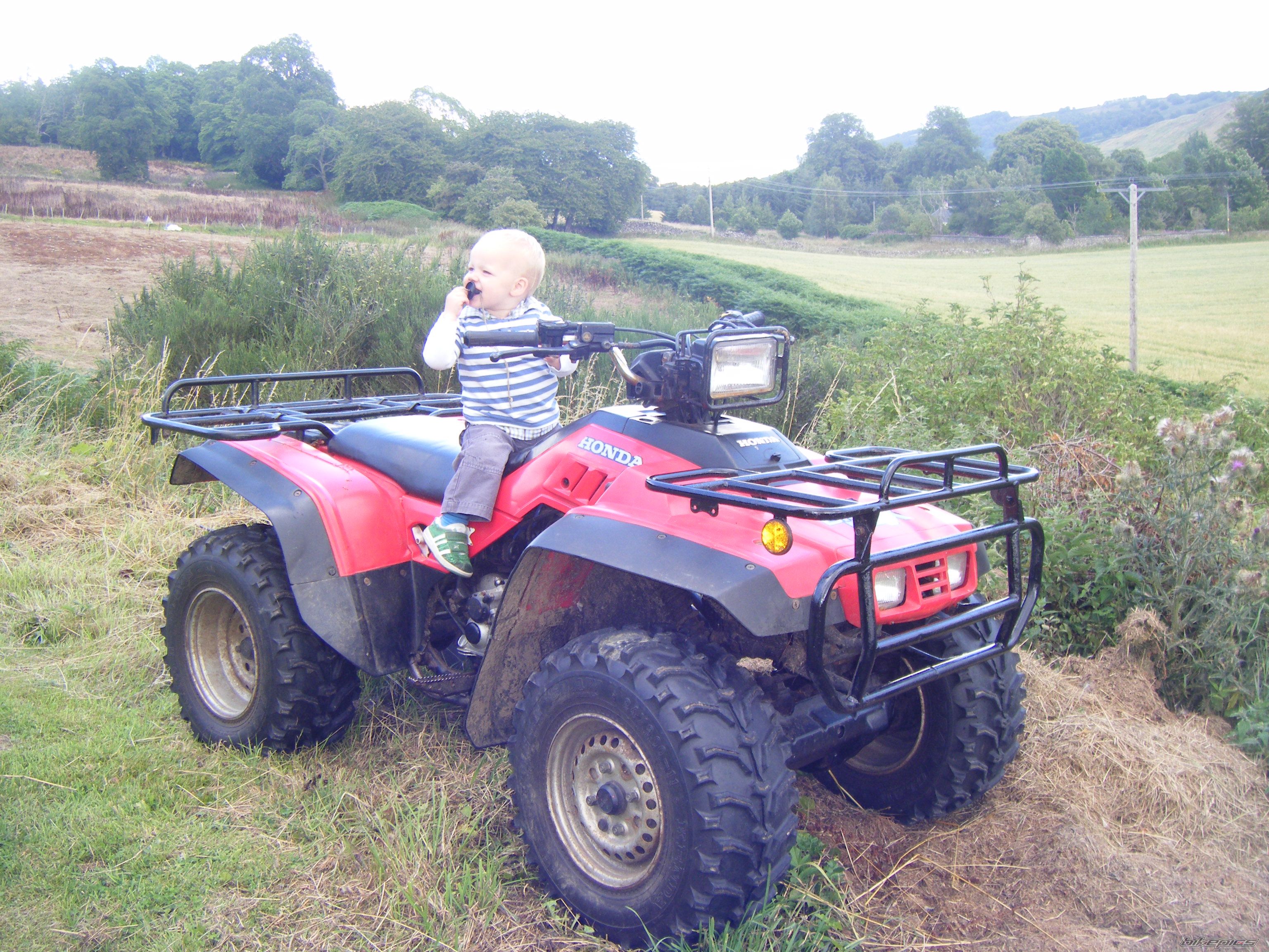 Photo 1381765