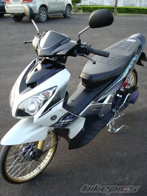 Photo 1381791