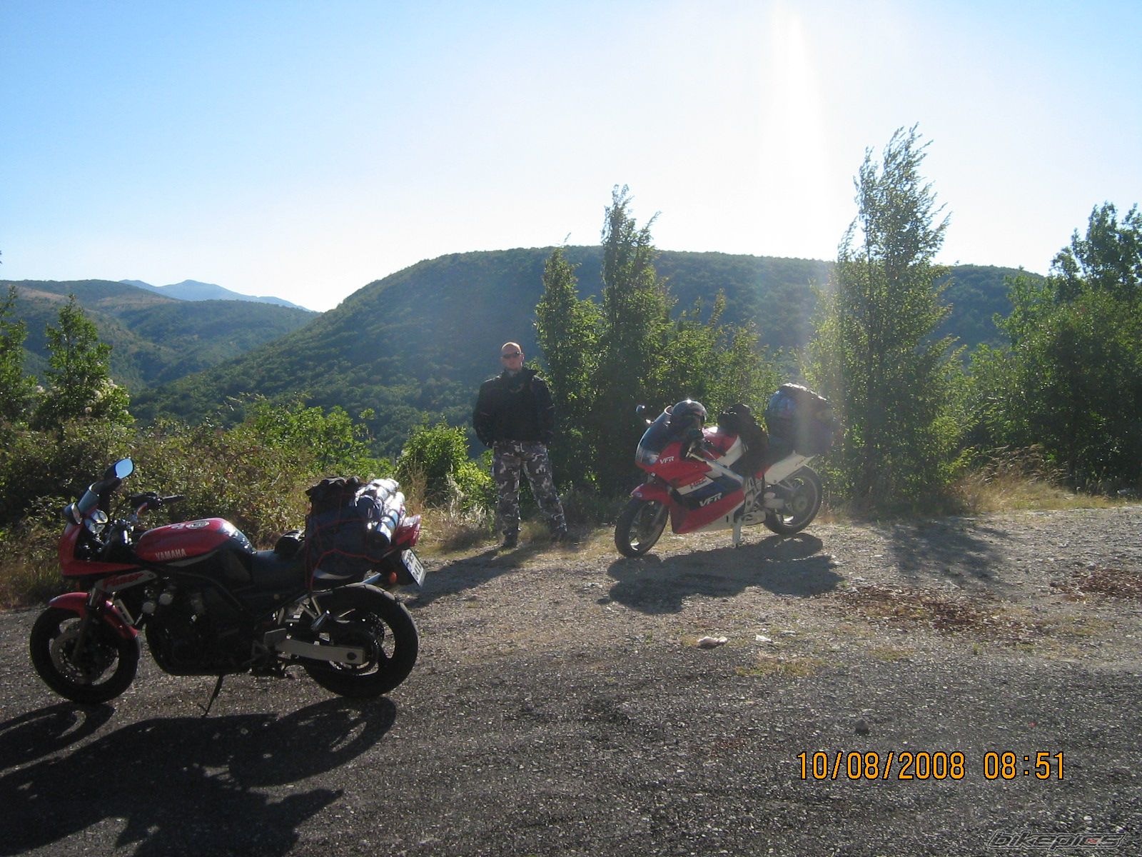 Photo 1381824