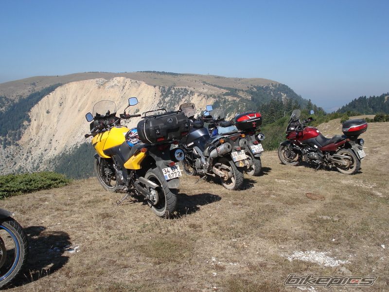 Photo 1381838