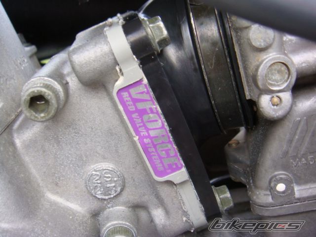 Photo 1382141