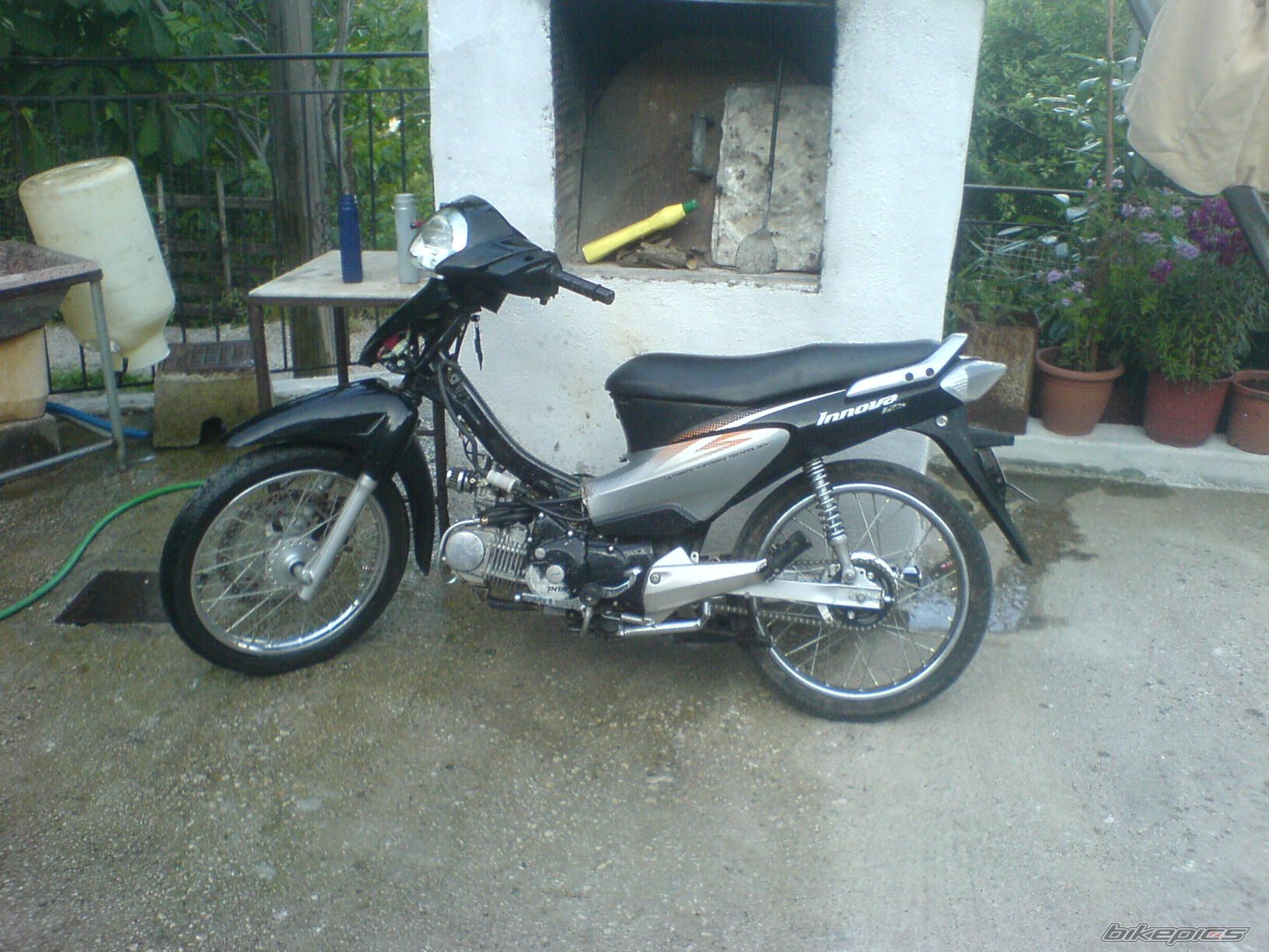 Photo 1382200