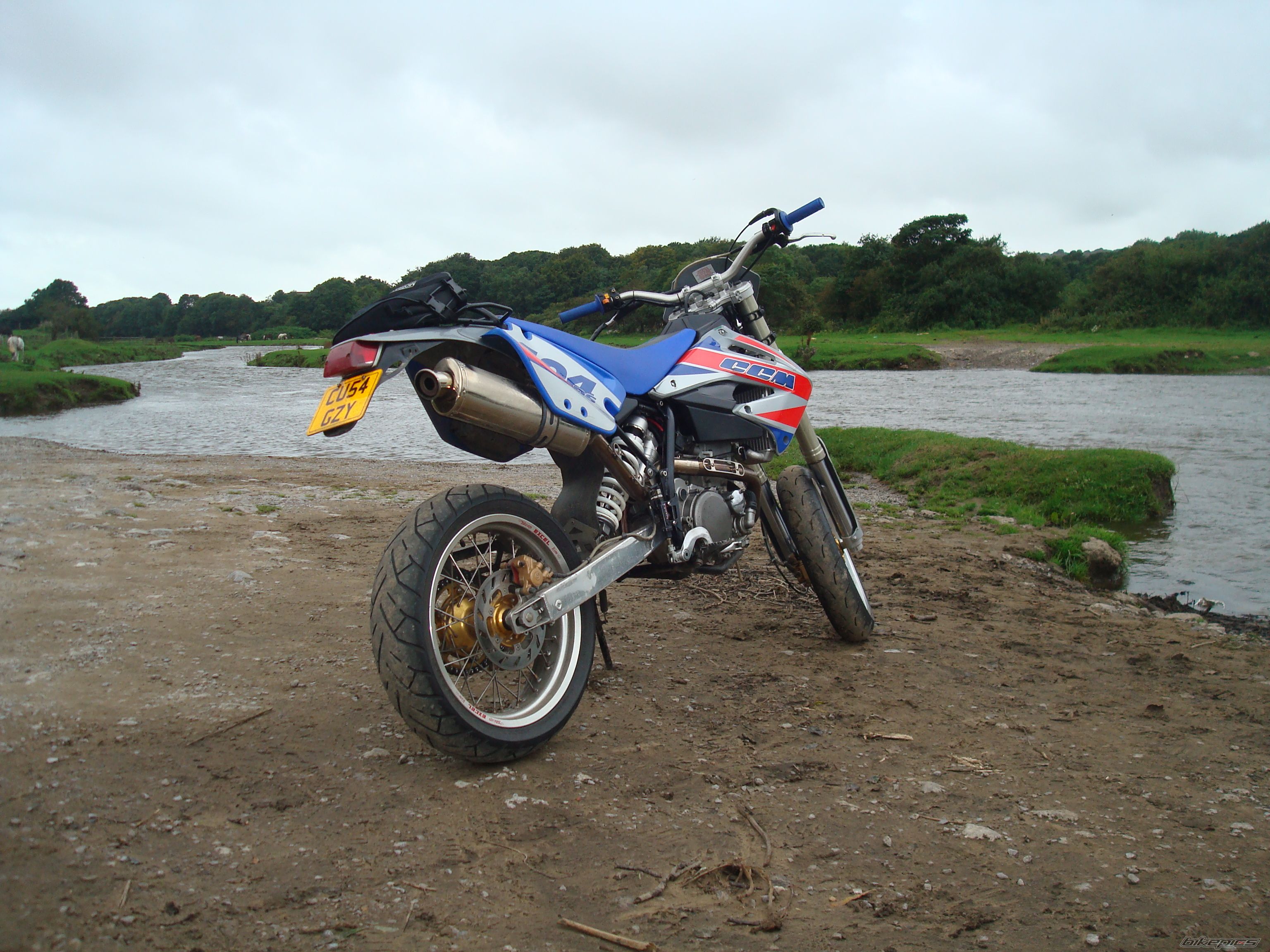 Photo 1382212