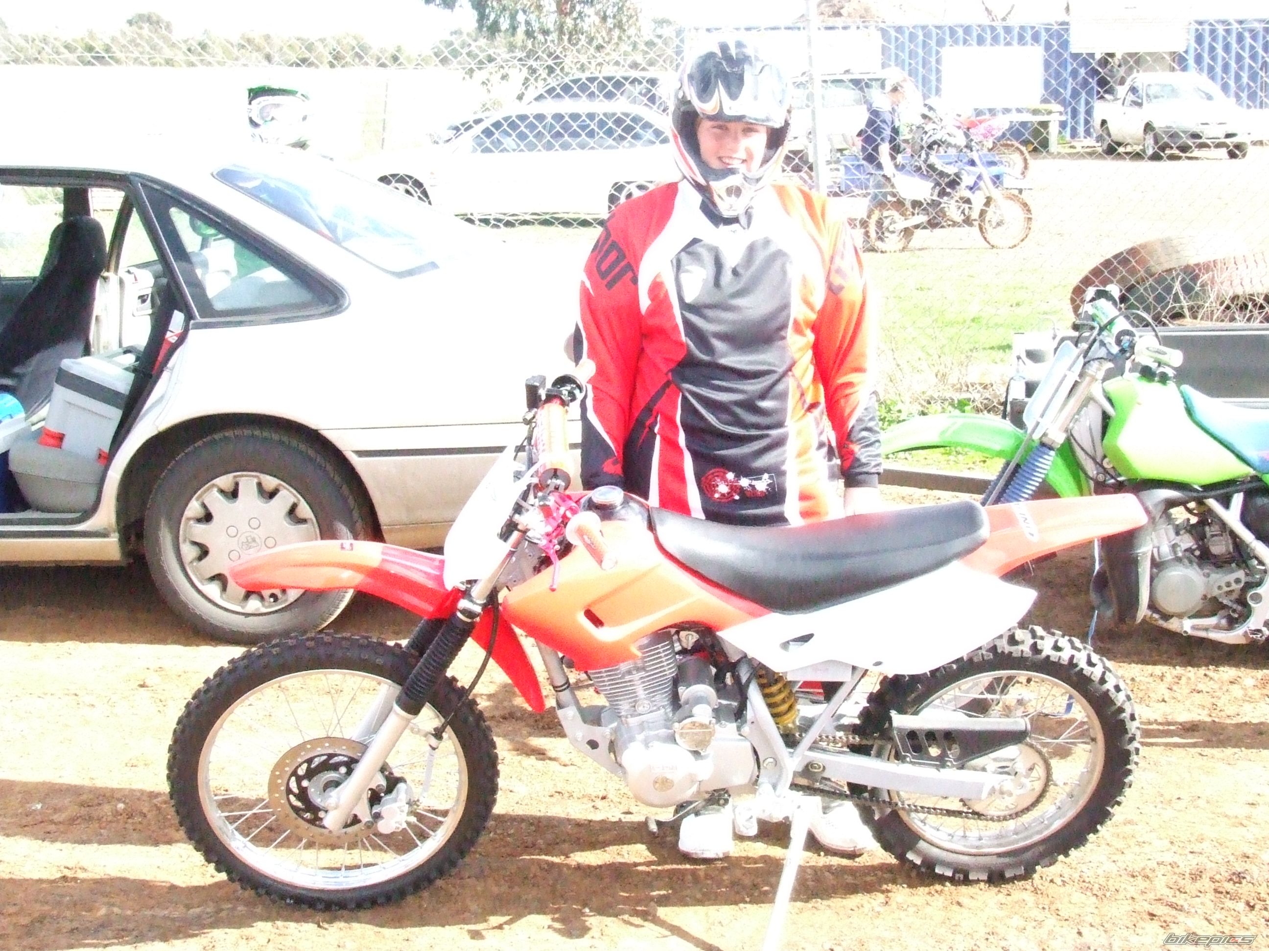 Photo 1382267
