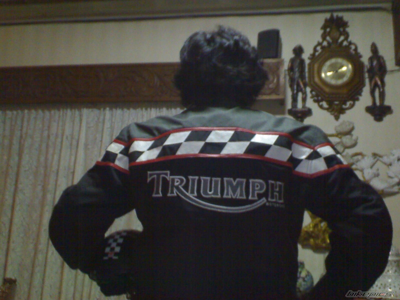 Photo 1382375