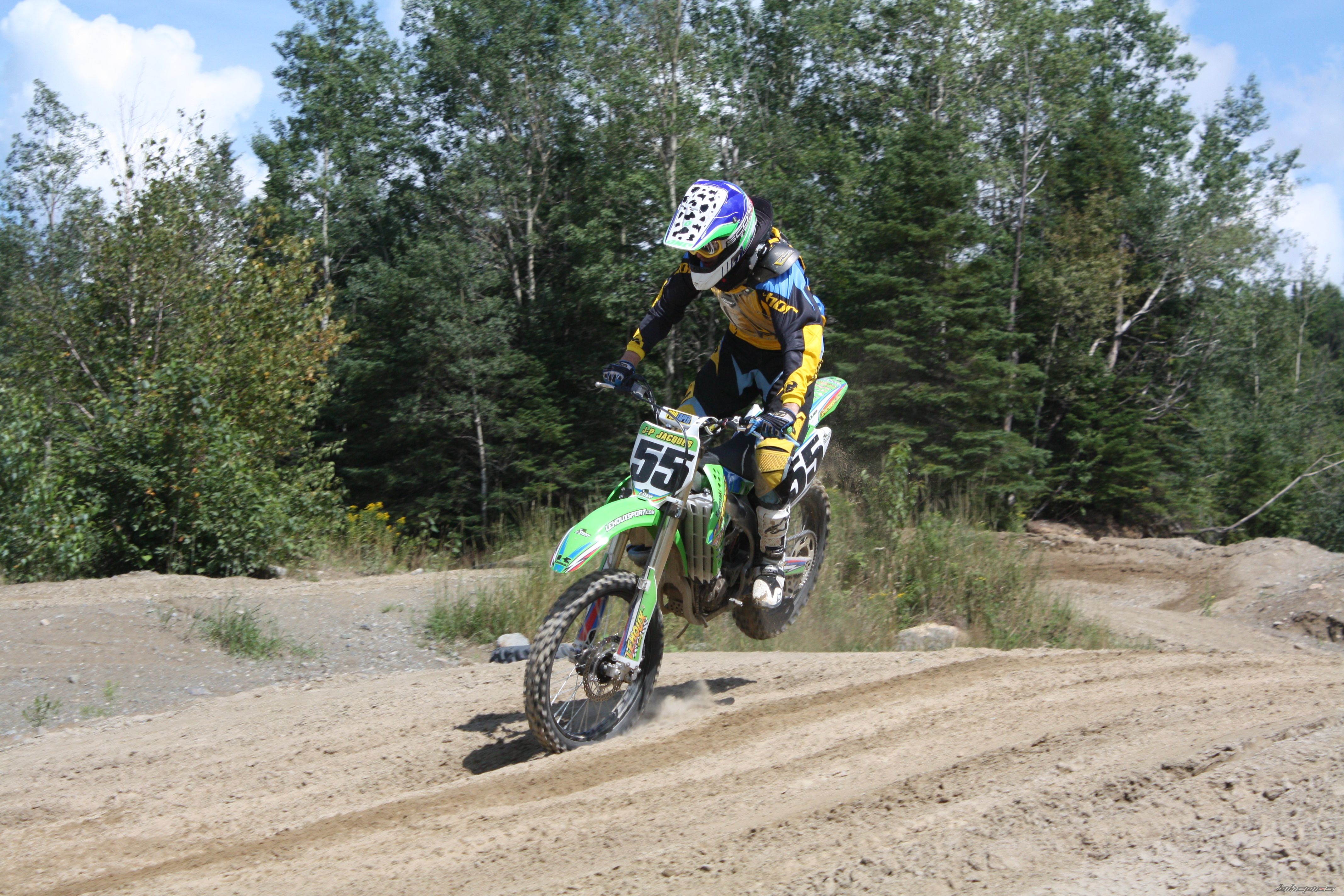 Photo 1382421