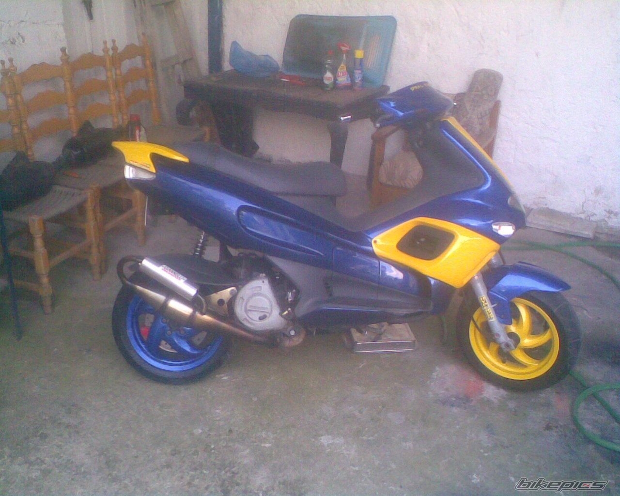 Photo 1382651
