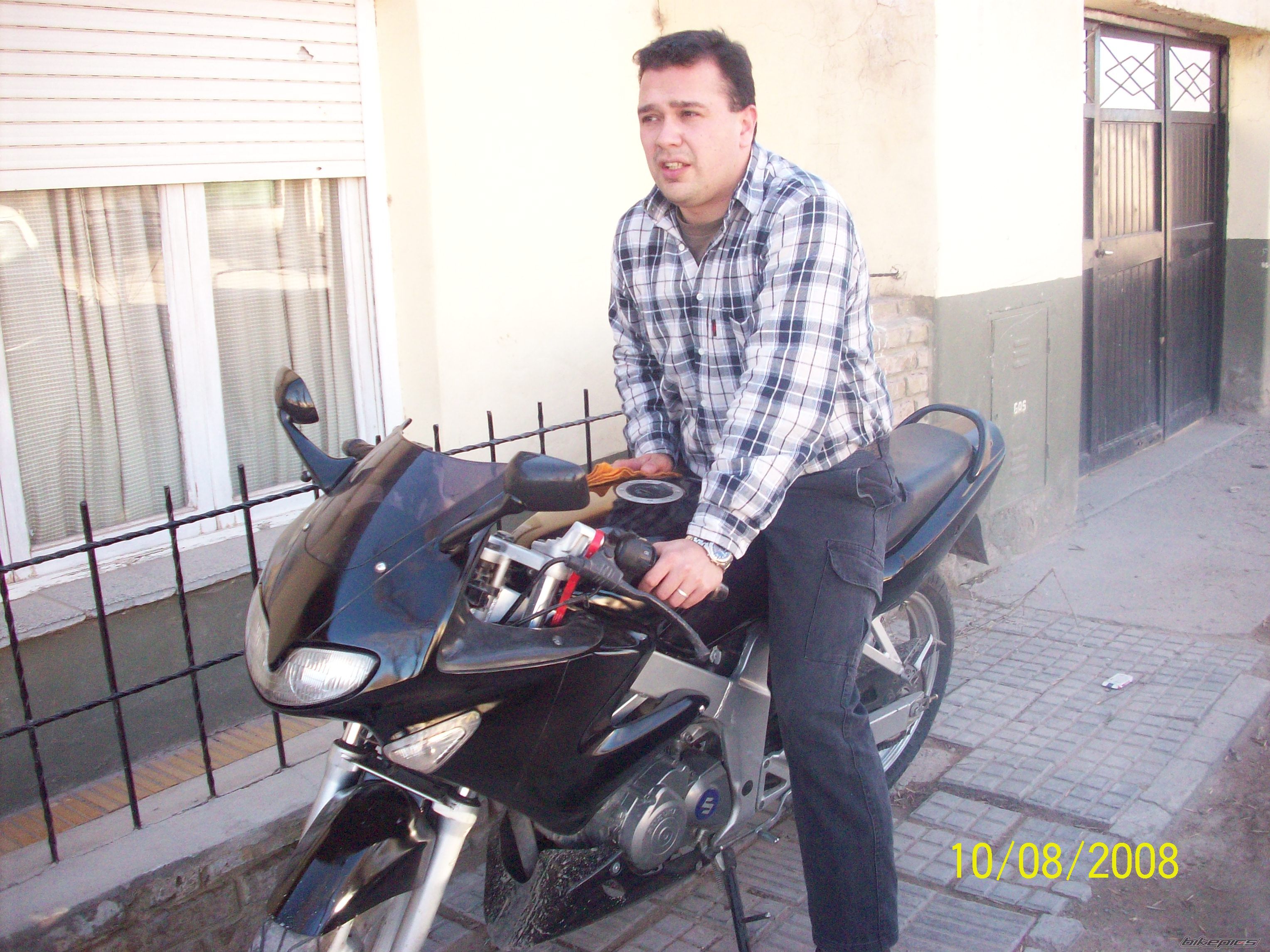 Photo 1382670