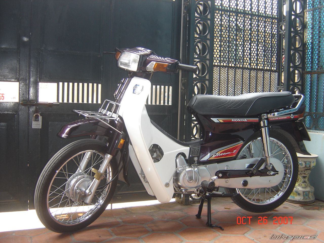 Photo 1382769