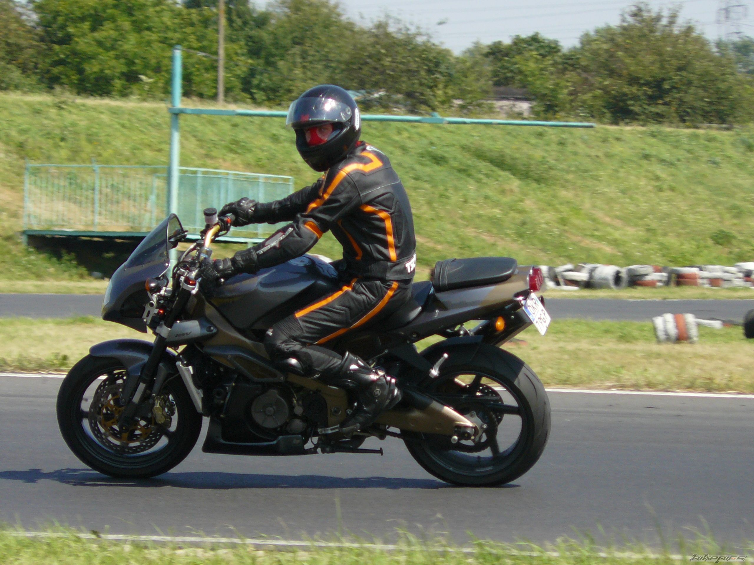 Bike Photo 1382811