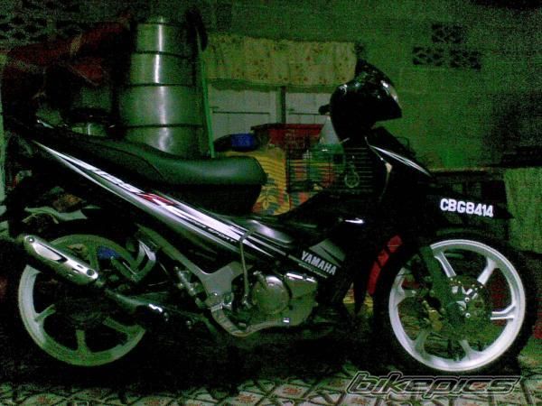 Photo 1382851
