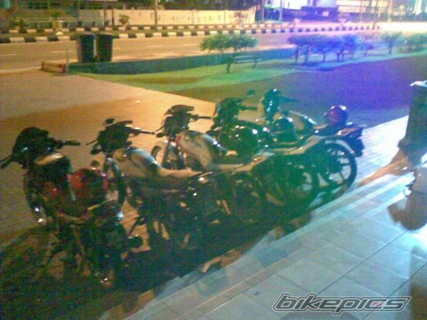 Photo 1382864