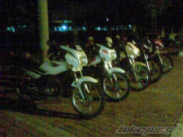 Photo 1382866