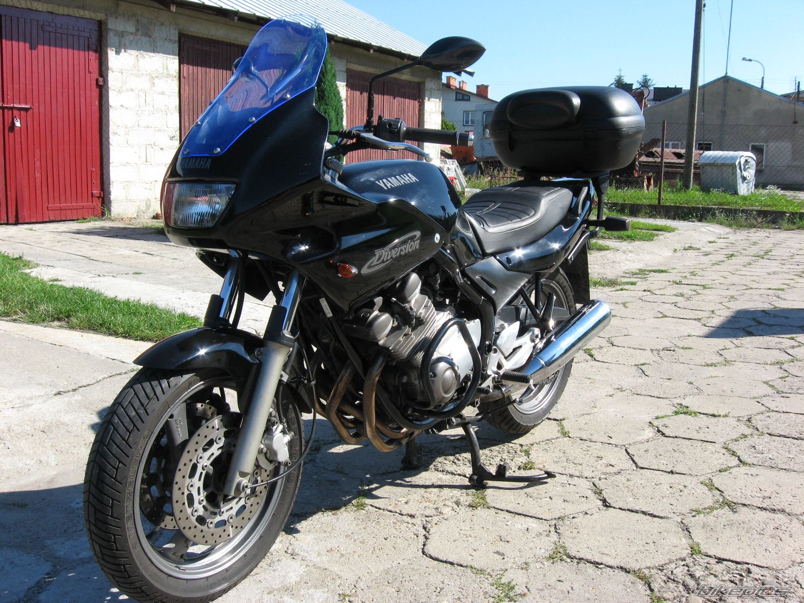 Photo 1382897
