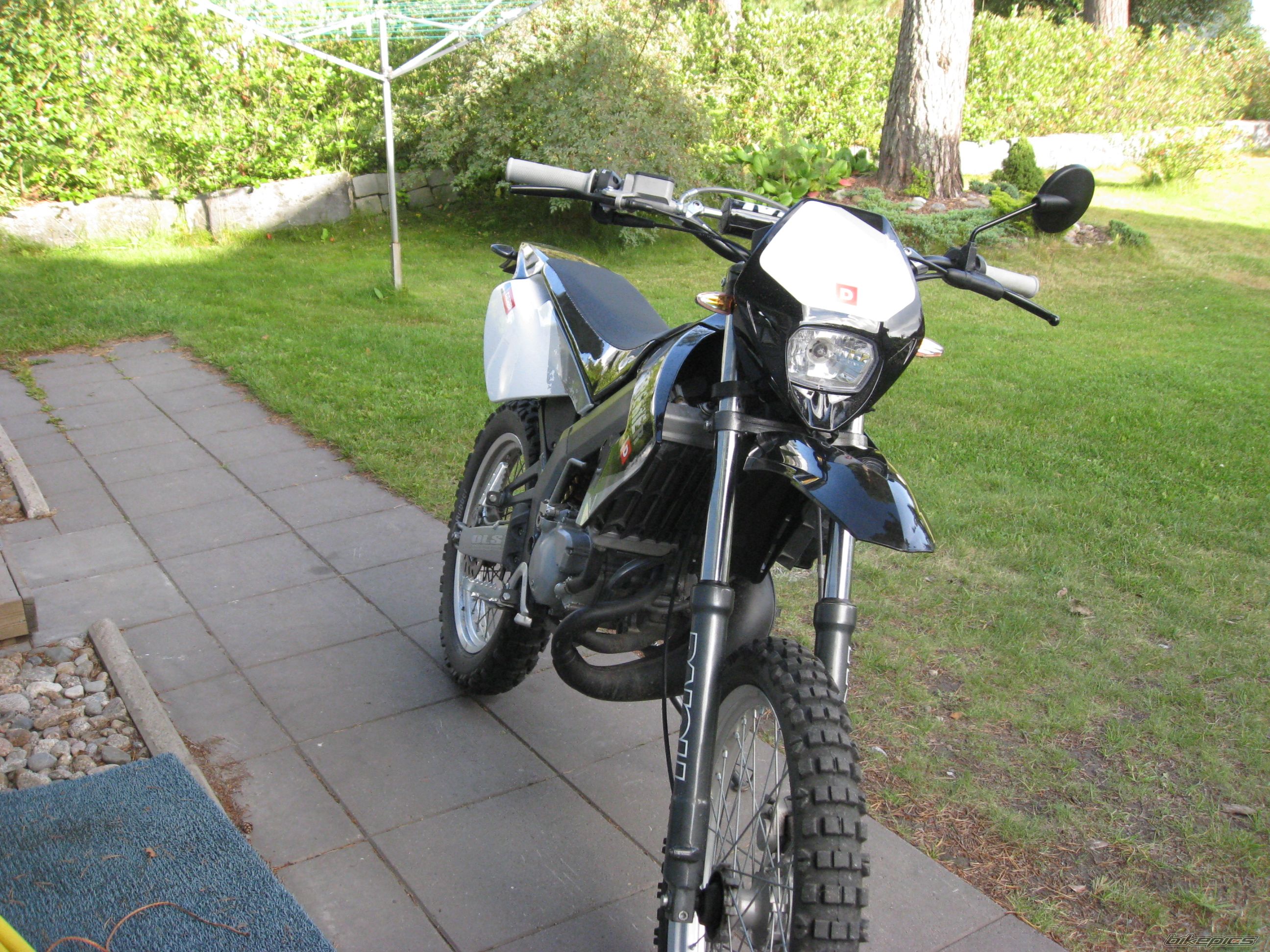 Photo 1383097