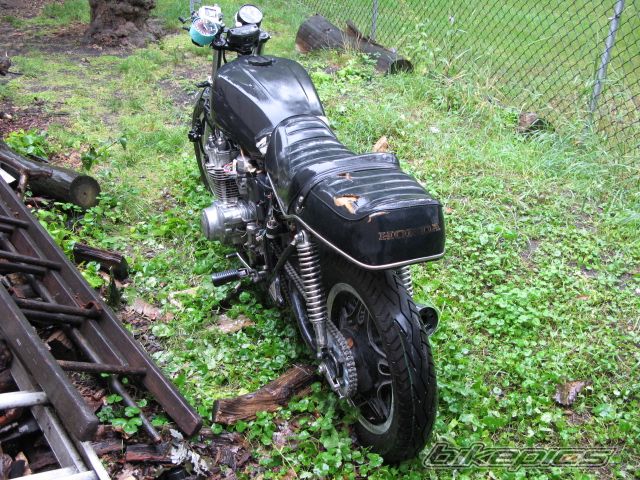 Photo 1383146