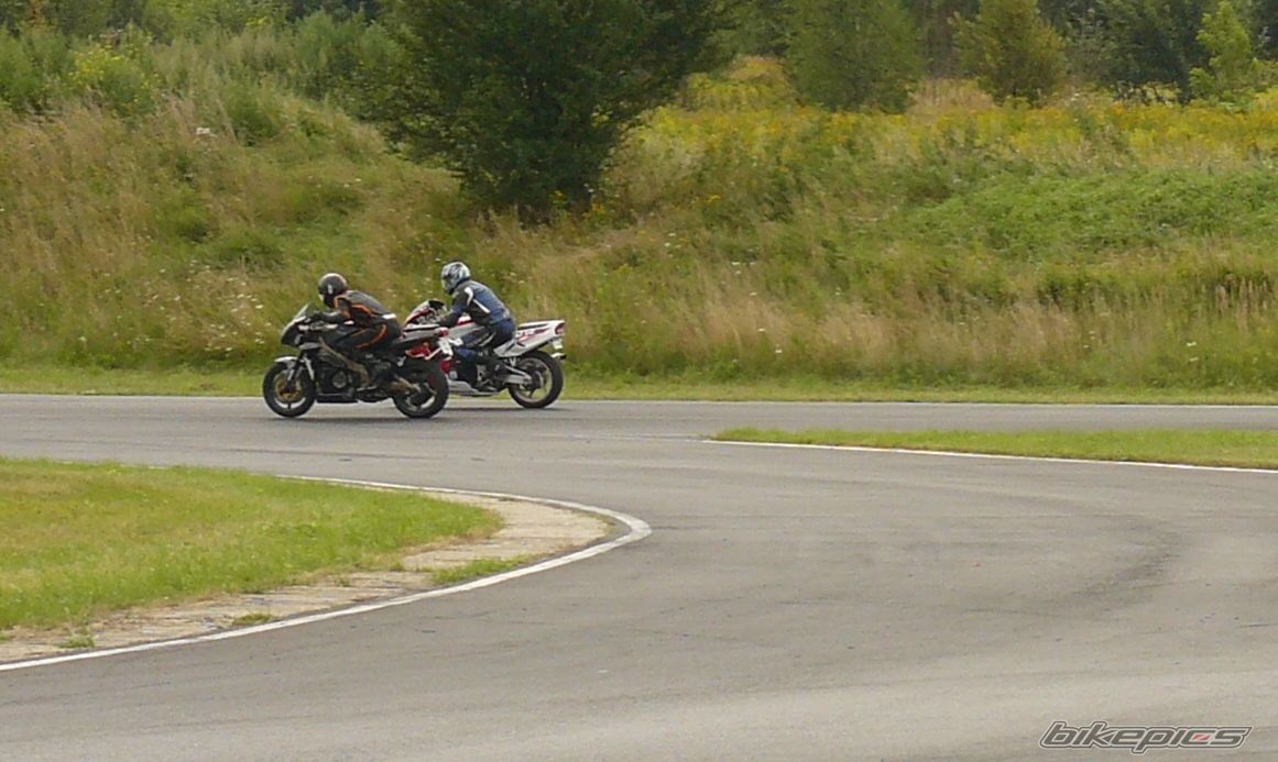 Photo 1383197